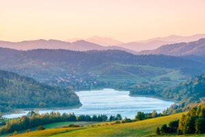 Kamperem nad Solinę